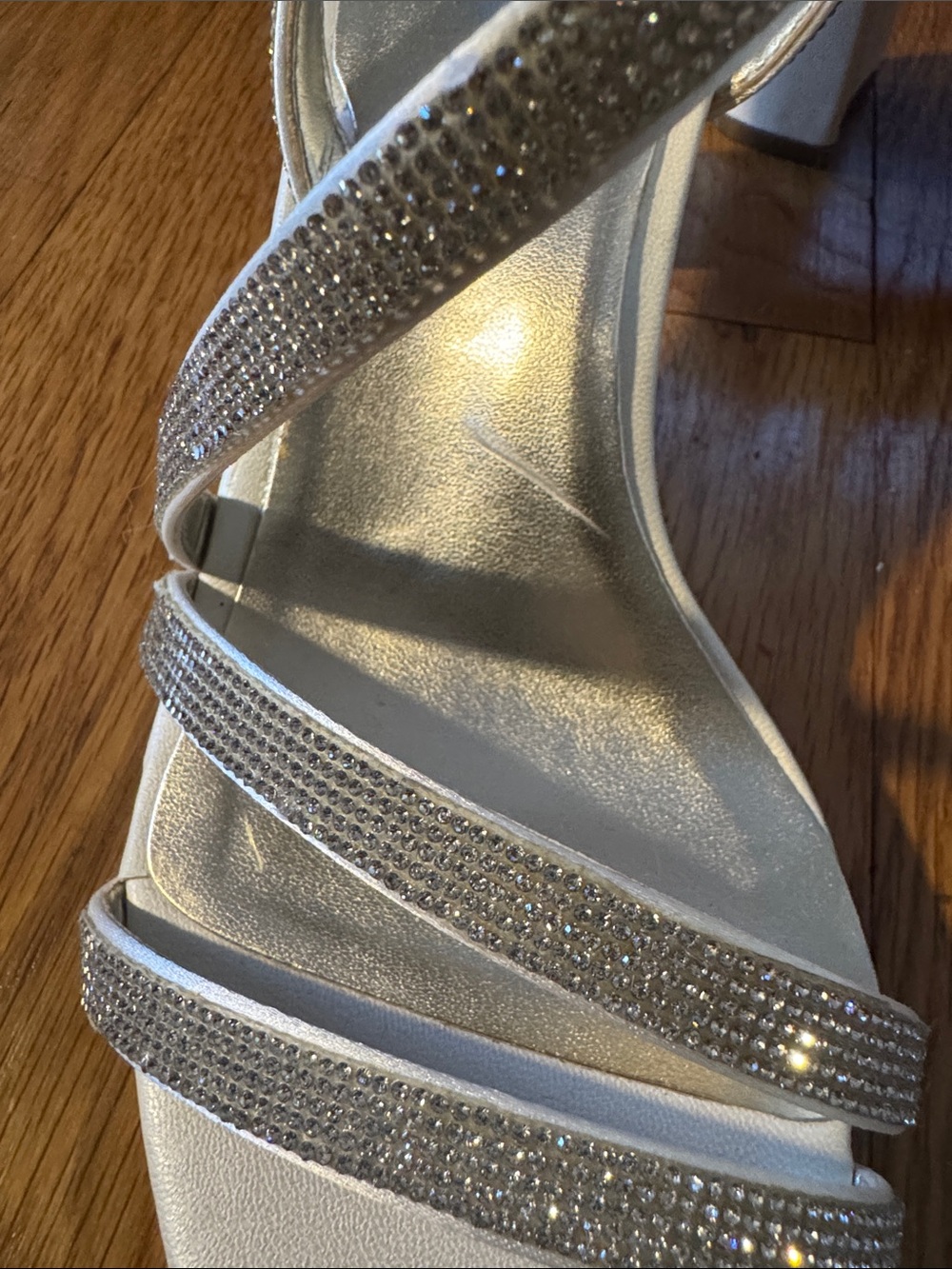 🐷 Naturalizer Vanessa 2 White With Silver Crystals Block Heel Sandals - Picture 4 of 17